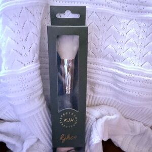 KJH Spectrum Makeup Brush with Silver Handle